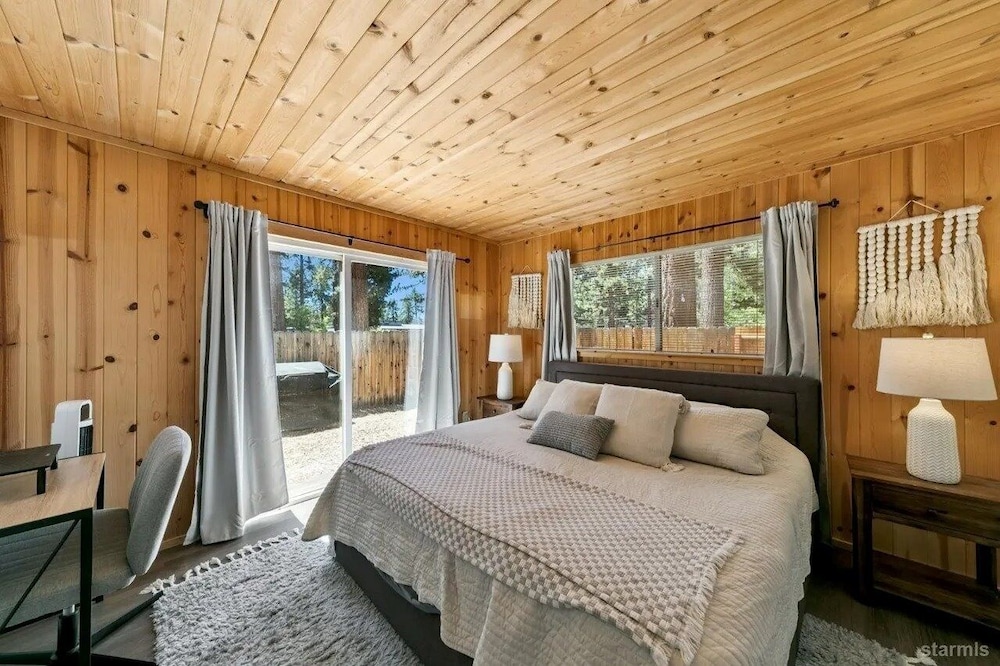 3300 Cape Horn 3 Bedroom Home