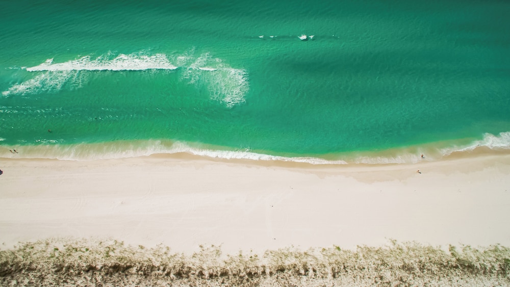 Treasure Shores3br Beachfront Corner Unit Sleeps 8 With Stunning Gulf Views!