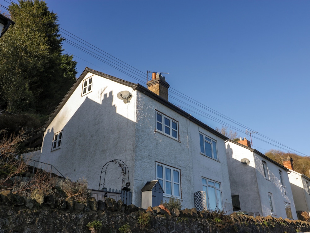 Holly Cottage