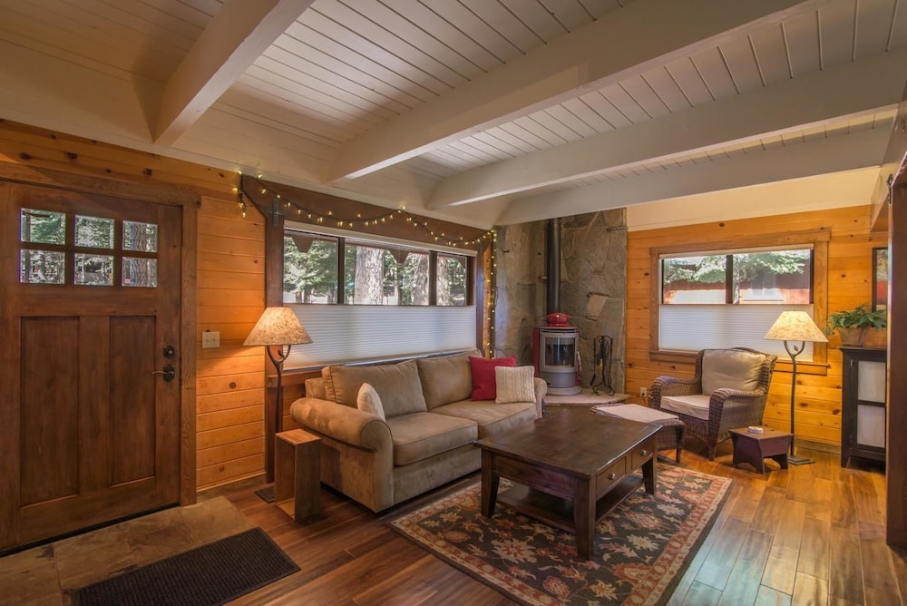 Saunders 3 Bedroom Holiday Home By Tahoe Truckee