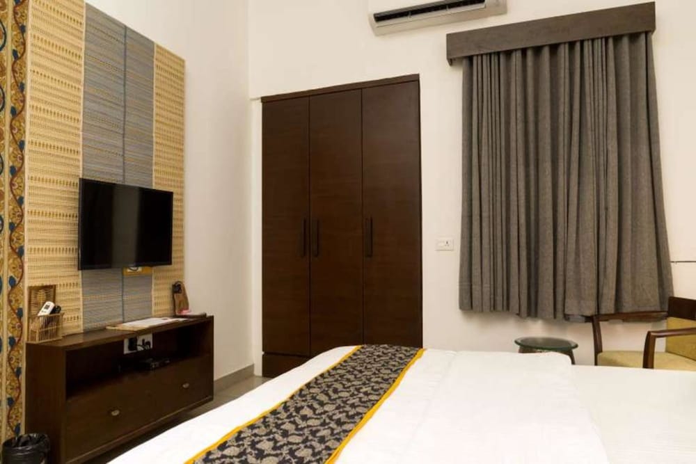 The Ten Suites