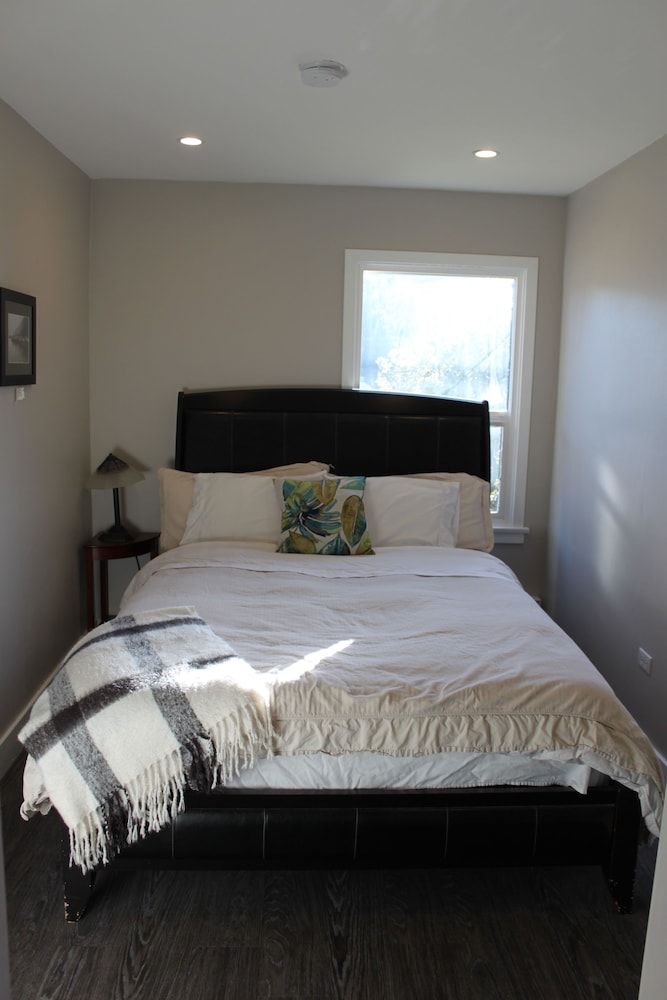 Huckleberry Cottage