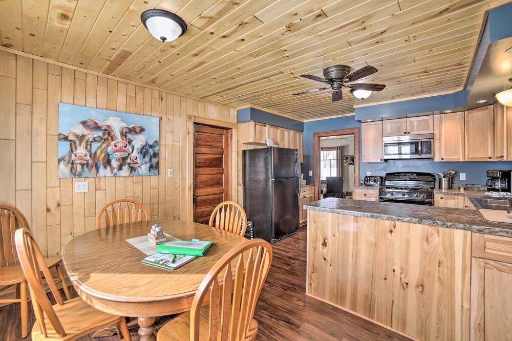 Secluded & Peaceful Upper Peninsula Getaway! view 4