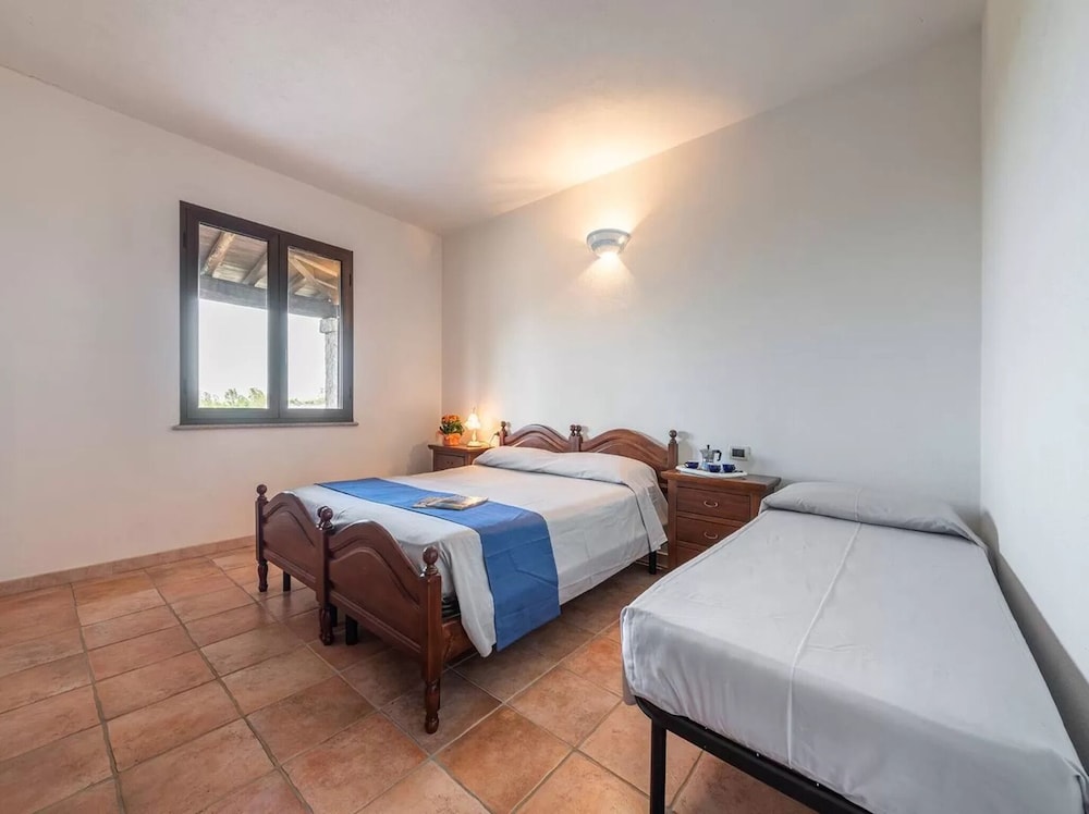 Holiday Retreat Near La Caletta Beaches