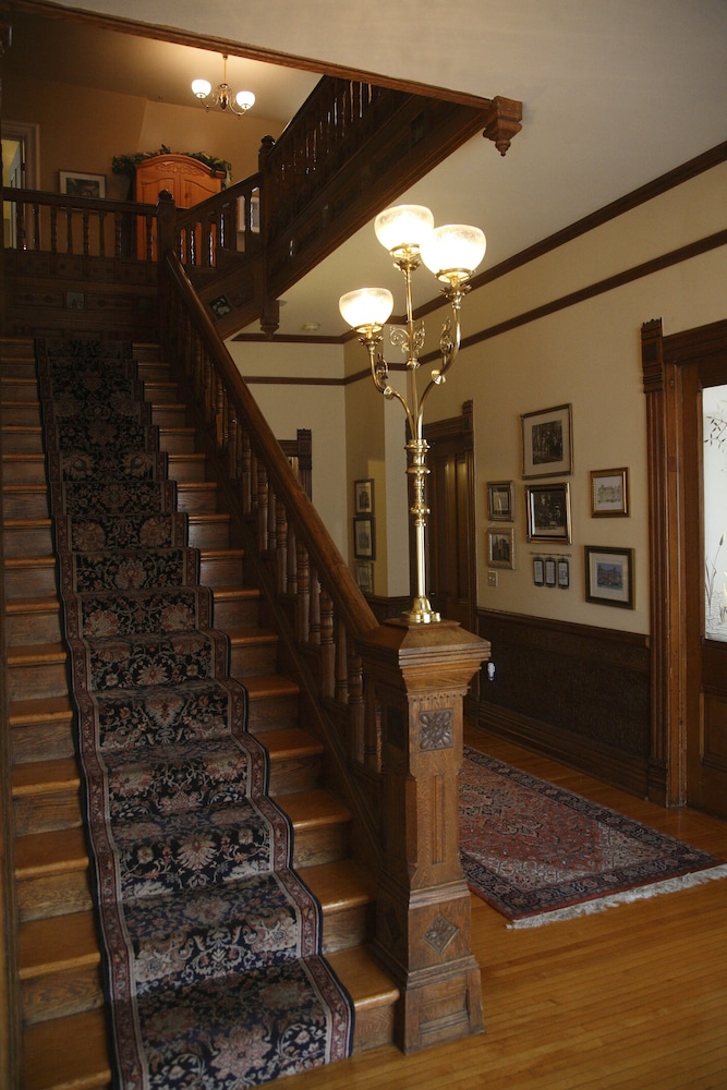 Hamilton House view 3