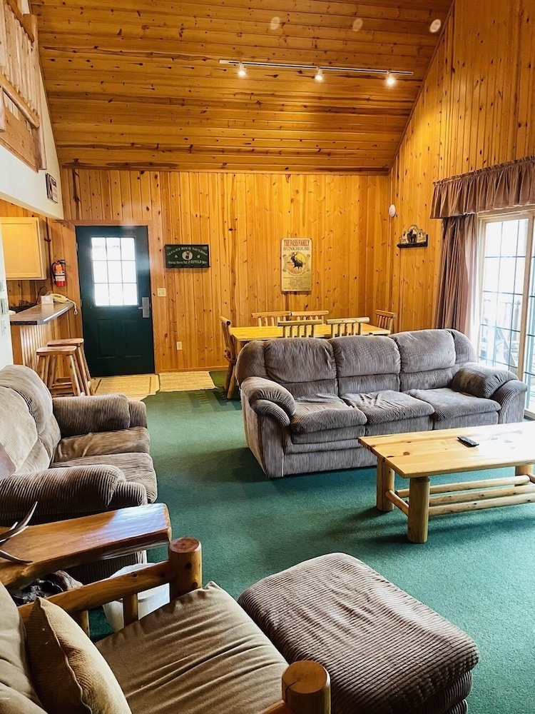 Drummond Island Resort