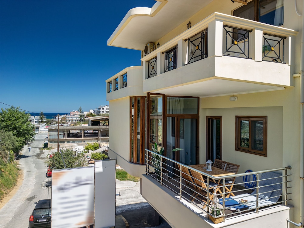Evangelia's Residence