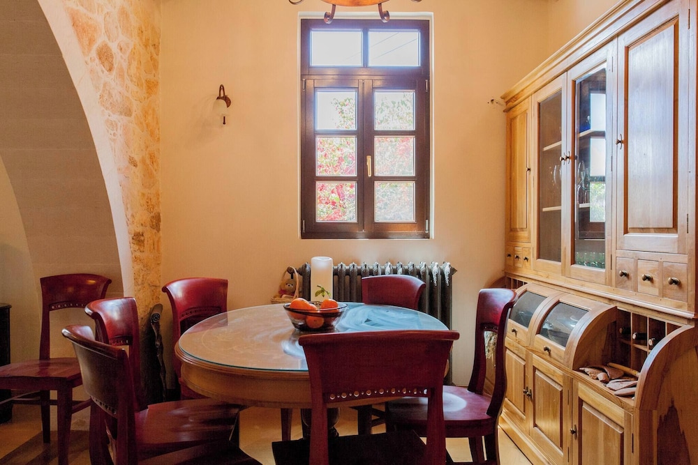 Luxurious Venetian 3 Floor House in the old Port