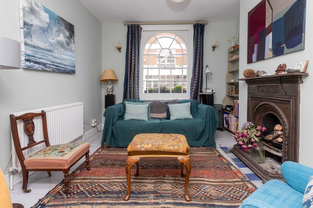 Charming 2BD Georgian Town House - Camden Town