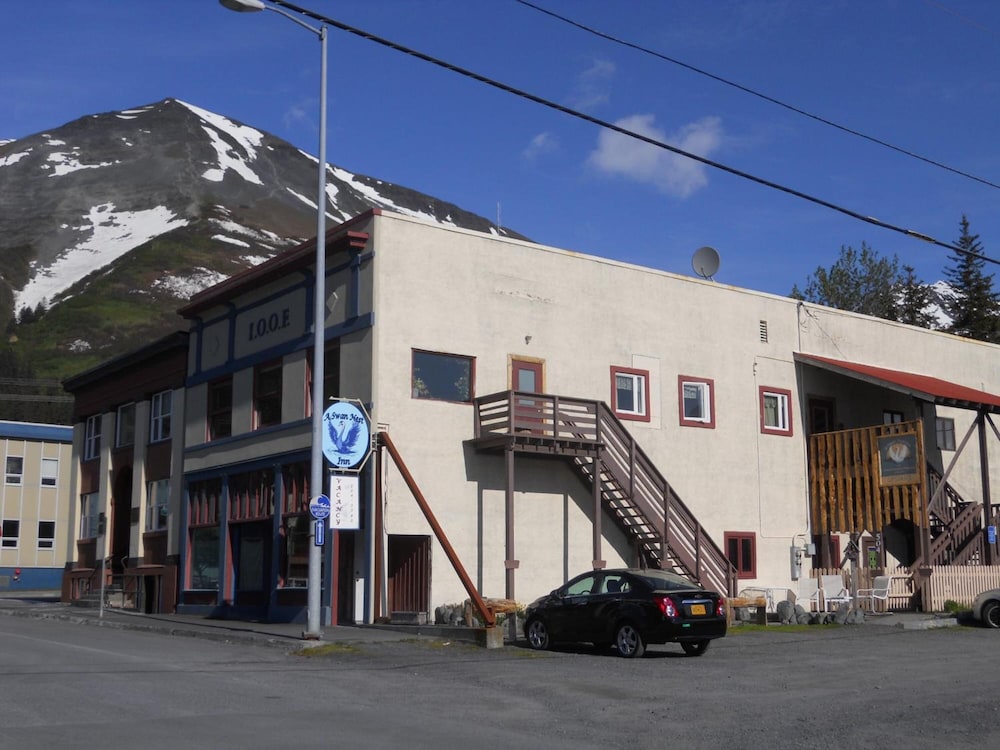 A Swan Nest Inn