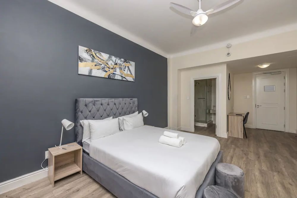 Cape Legacy - Airy Studio Suite view 4