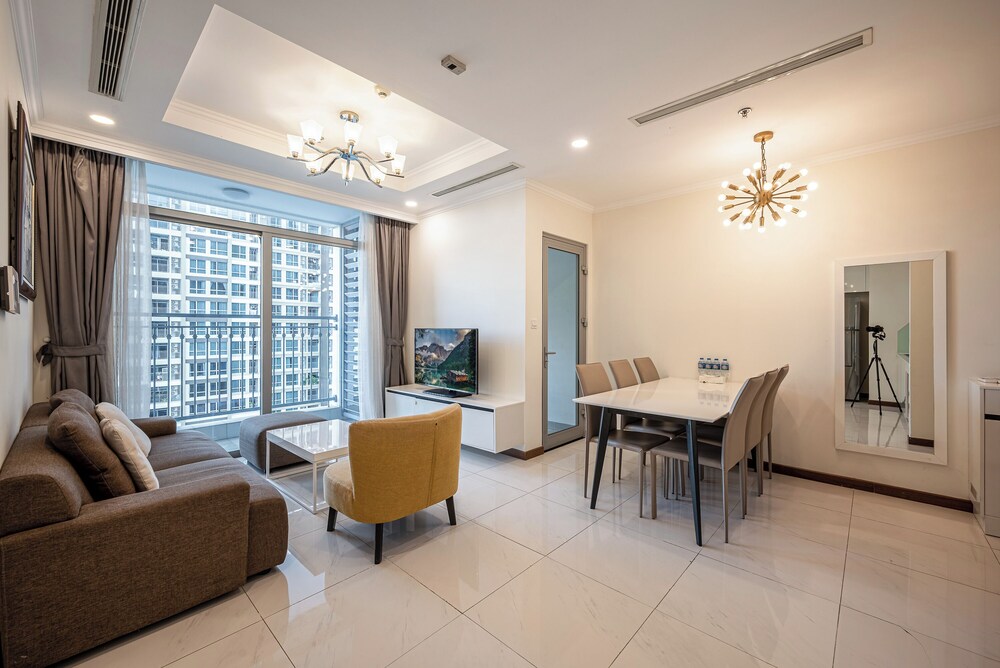 PD Pristine Apartment Landmark Plus