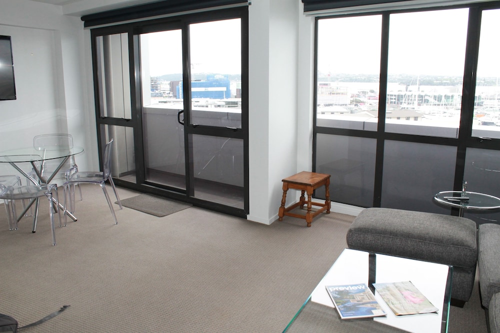 Auckland Waterfront Executive Living