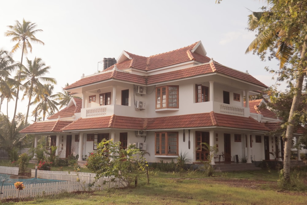 Palliath House-Heritage Villa Beachside