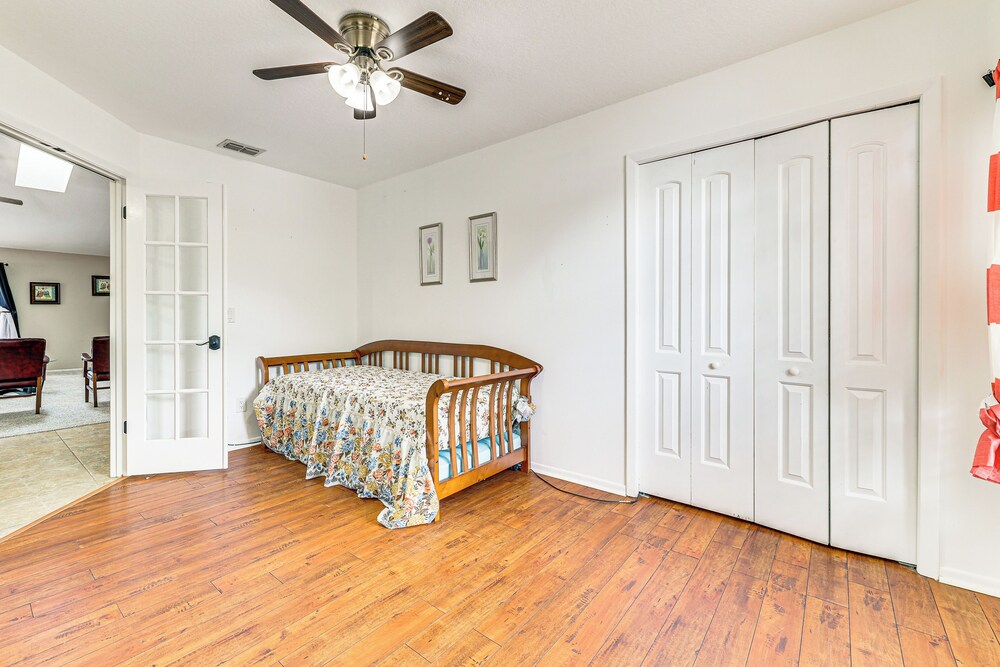 Swim, Golf & Relax: Lovely Home in Lake Mary