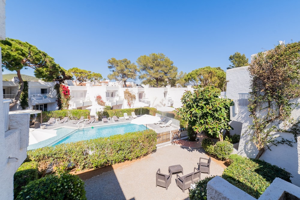 Hotel Atlas Apartments Ibiza - Image 1
