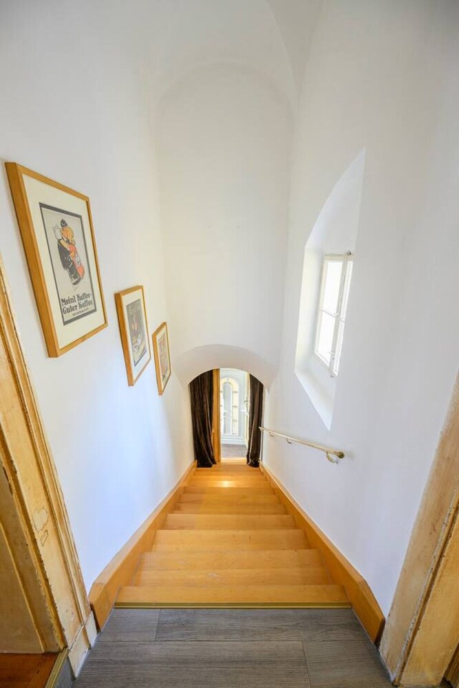 Spacious 2BR Stay for 6 Heart of Mödling