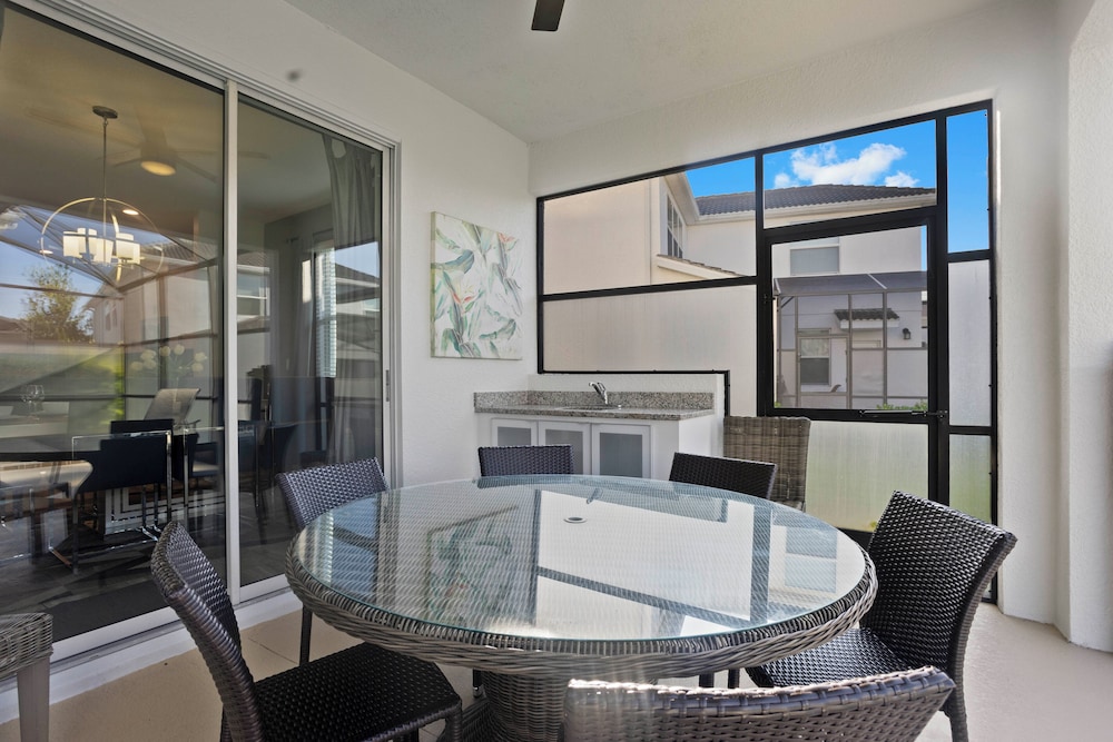 4718 Sleepy Hollow Drive