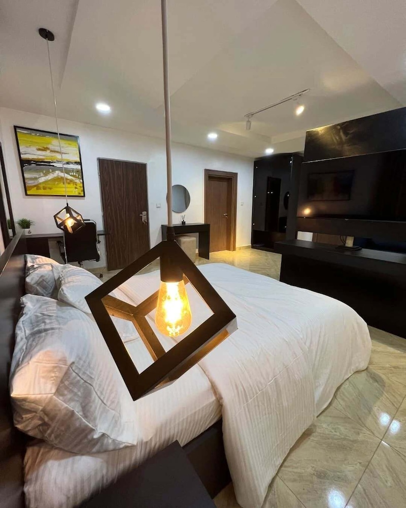 Sterling Shortlet Apartment and Suites