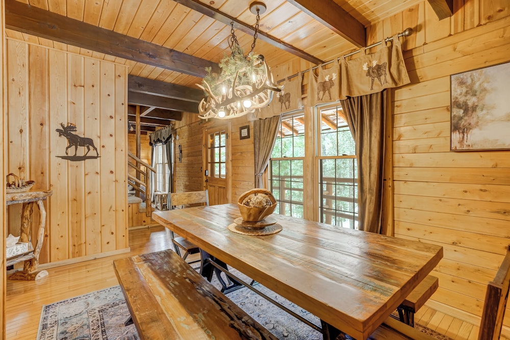 Log Lodge
