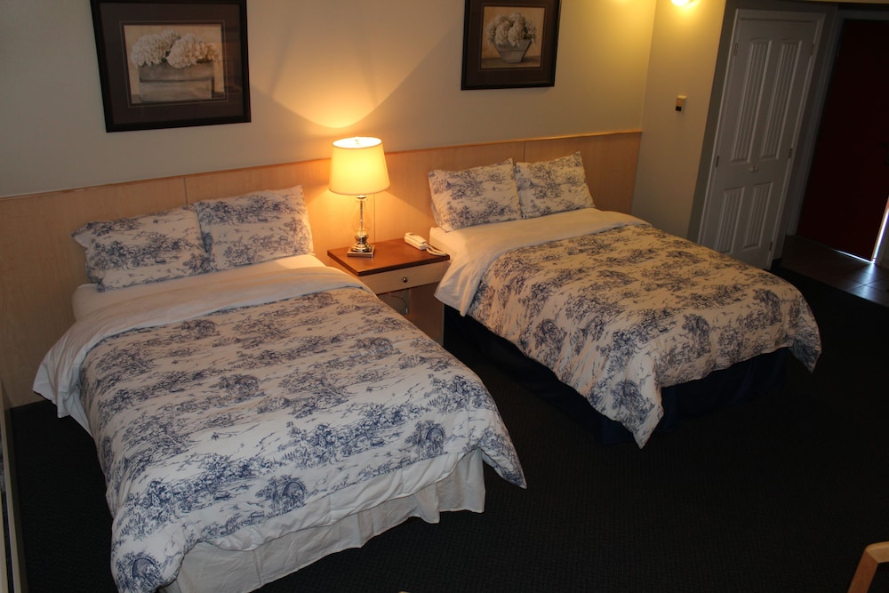 Silver Crest Lodge