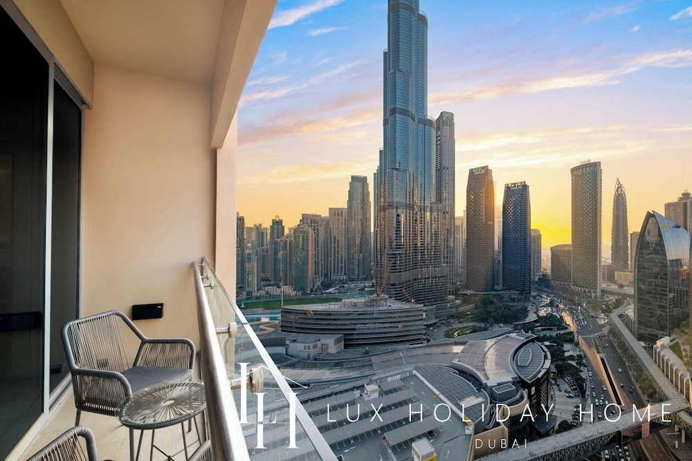 LUX The EMAAR Fashion Avenue Studio 2