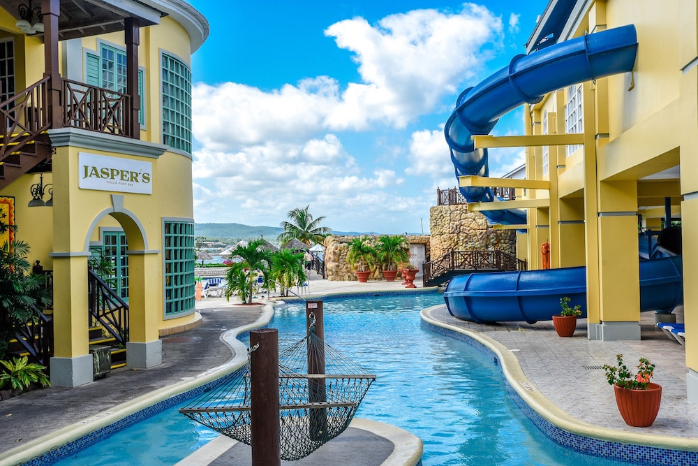 Jewel Paradise Cove Adult Beach Resort & Spa – All Inclusive