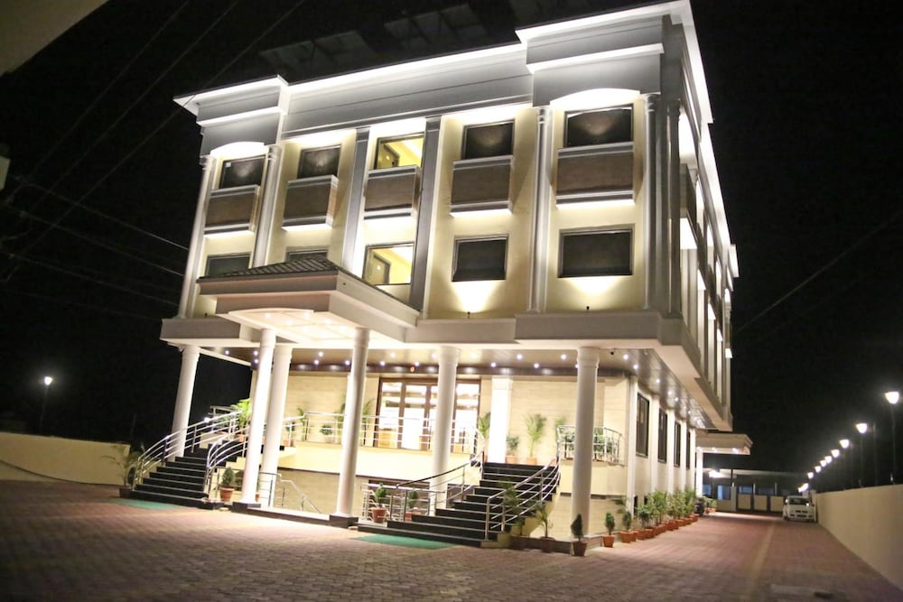 Photo 9