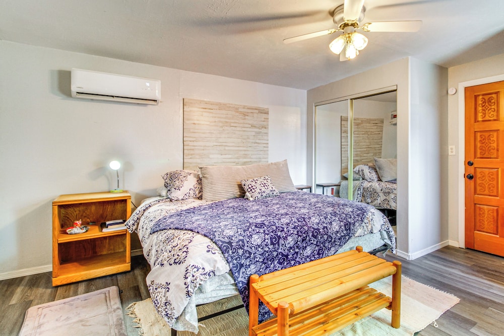 4 Mi to Rio Grande: Bosque Farms Home w/ Patio!