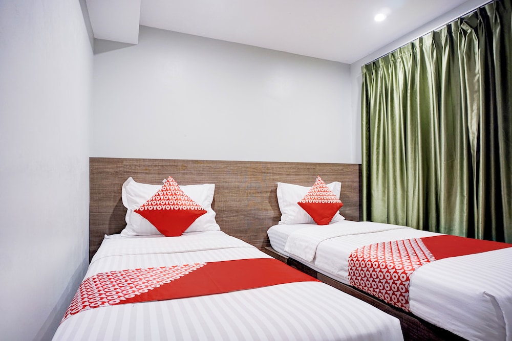 OYO 94772 Gapura Hotel