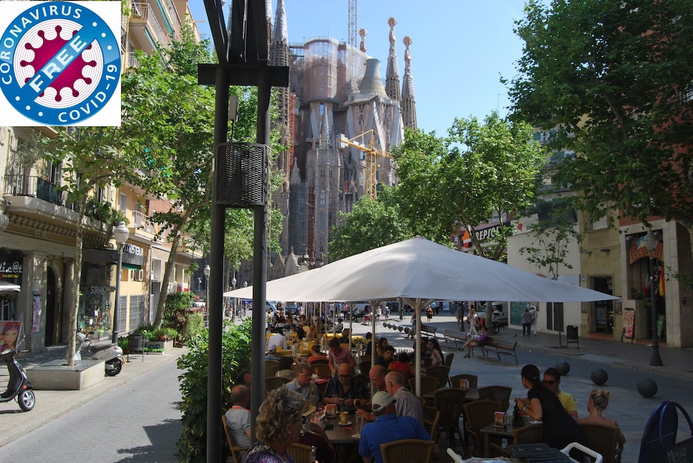 Gaudi Apartments Barcelona
