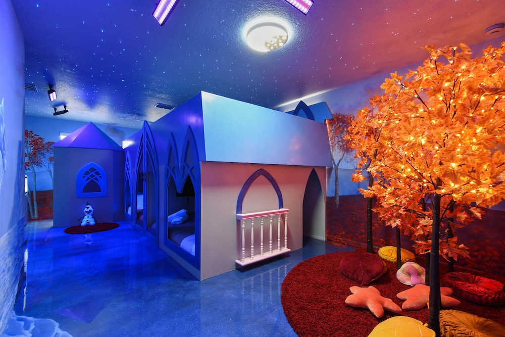 Luxury Stay: Pool, Games, Themed Rooms