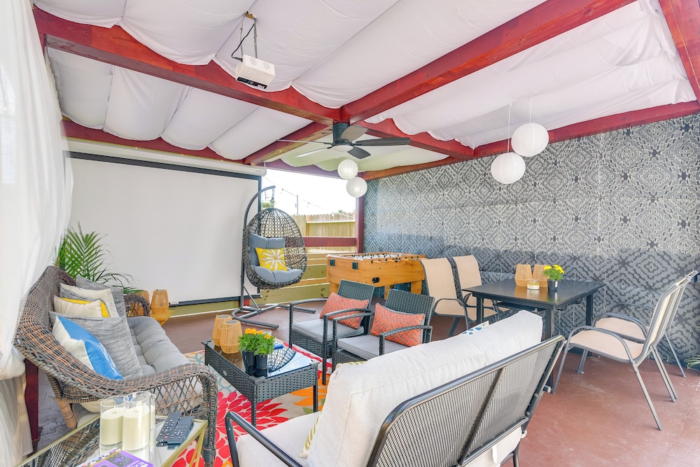 6 Mi to Dtwn Houston: Family-friendly Home w/ Yard