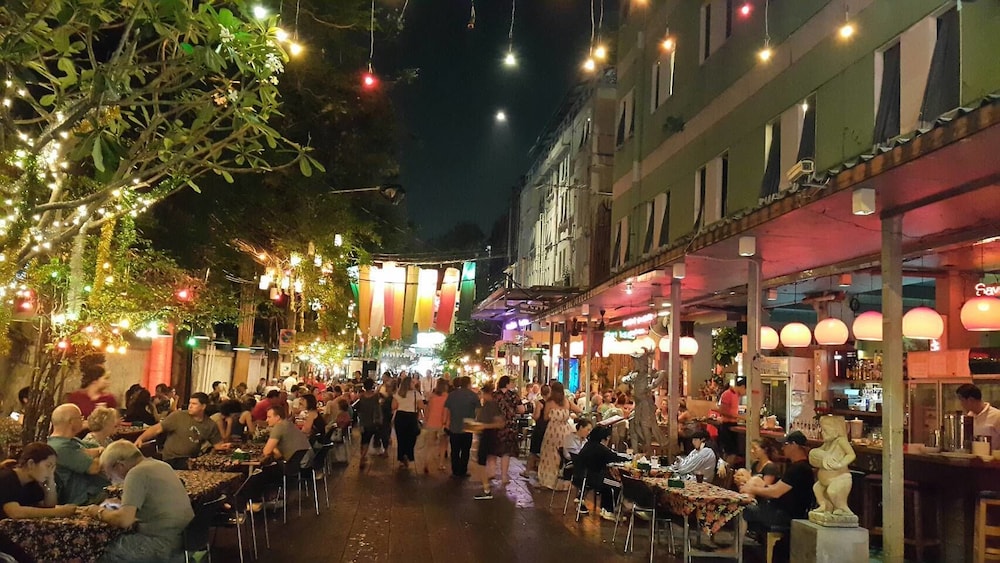 One Bangkok Hostel @Love District