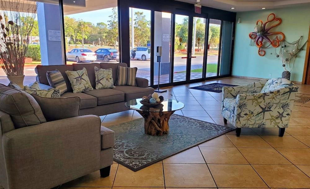 Vero Beach Vacations - Vero Beach Inn  Suites I-95 - Property Image 5