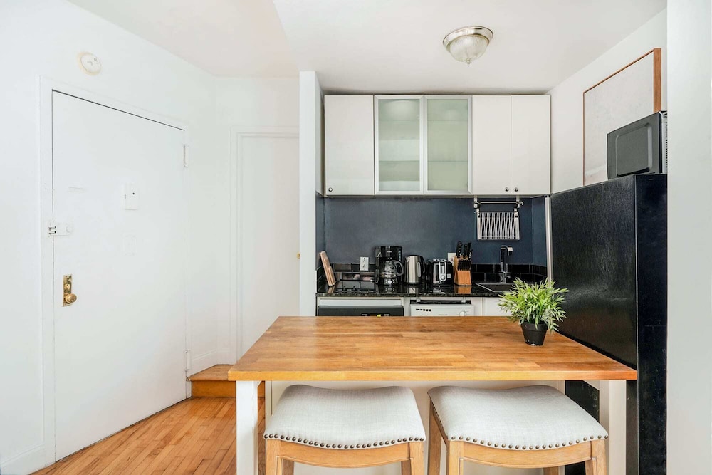 139 West Village Apt