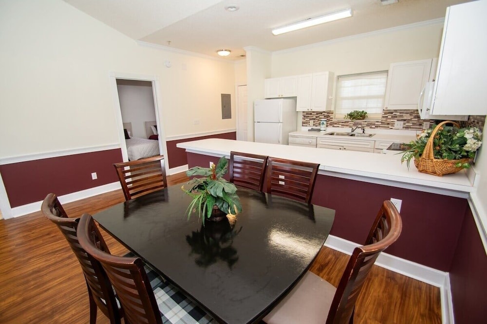 Magnolia North 4827-302 2 Bedroom Condo