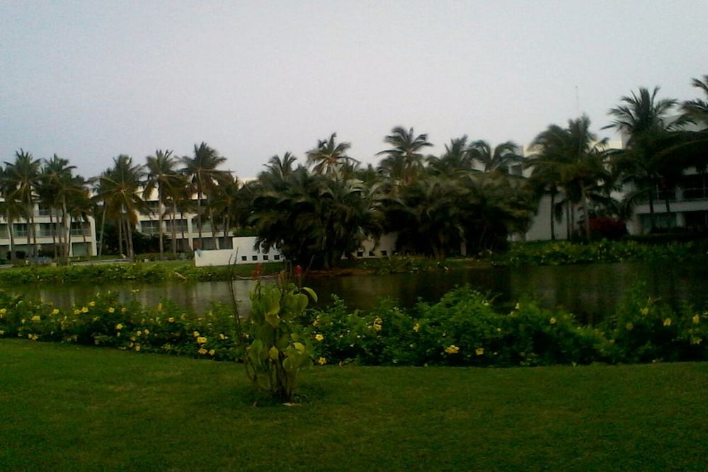 Mayan Lakes 12