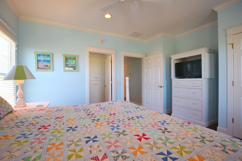 Slattisfaction - 6 Br Home