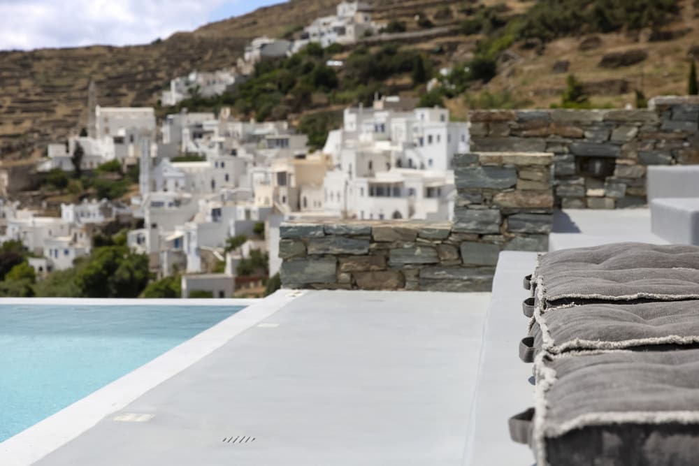 Houses G Y in Kardiani Tinos