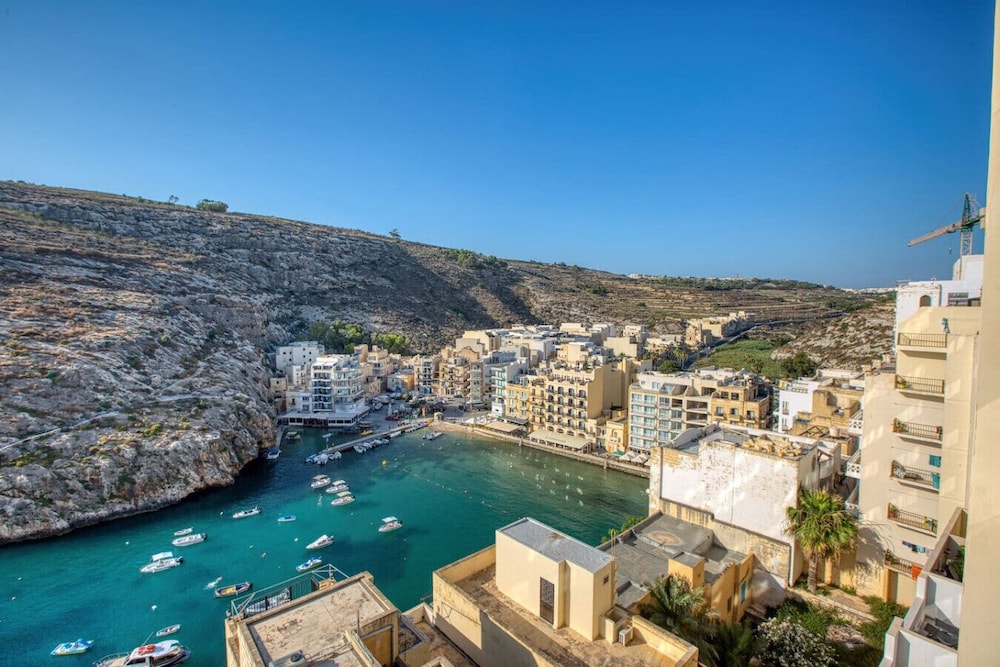 Gozo Coastal Escape Apartment Sea Views in Xlendi photo 4