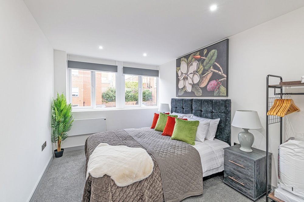 Charles House by Guestz