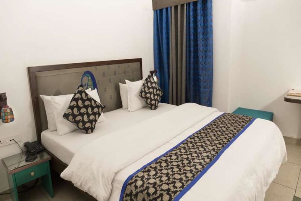 The Ten Suites