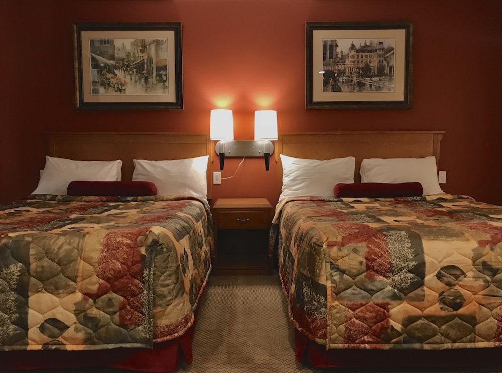 Sahara Suites