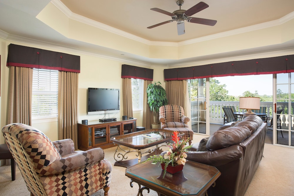 Condo Centre Court Haven 3 Bedroom Reunion - Image 4