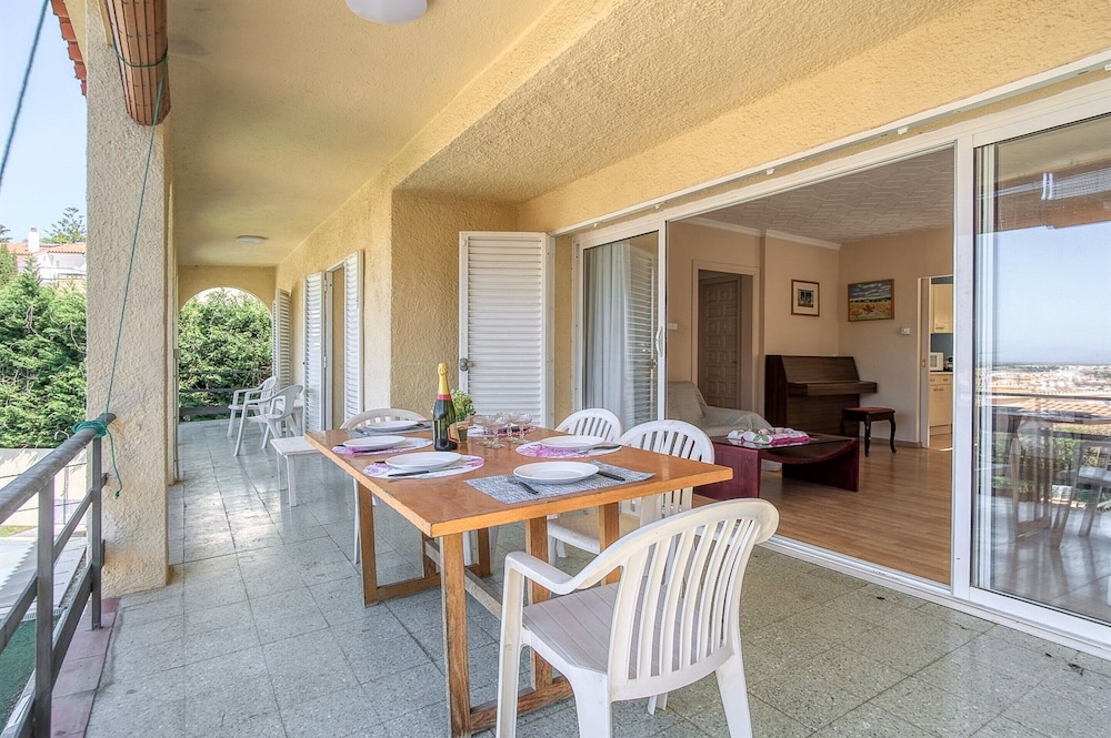 House in Roses With Pool Near La Punta Beach