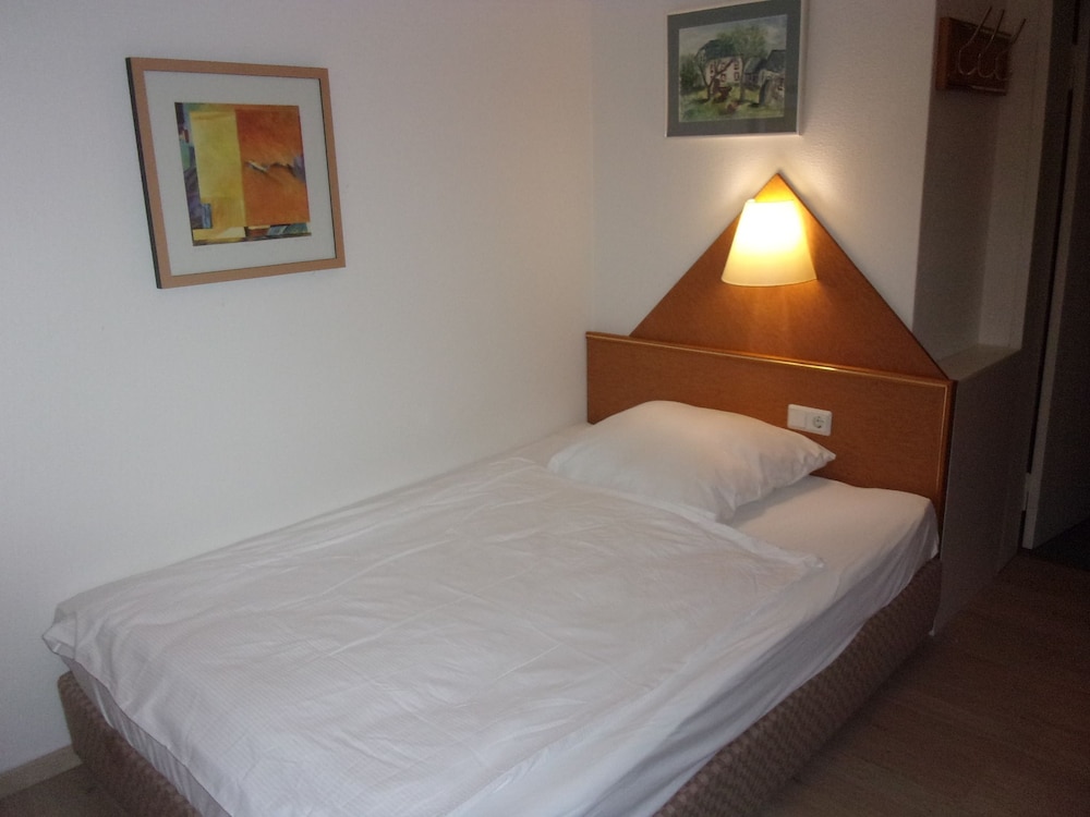 Saarbruecken Vacations - Boutique-Hotel Fahrhaus Saarbrucken - Property Image 11
