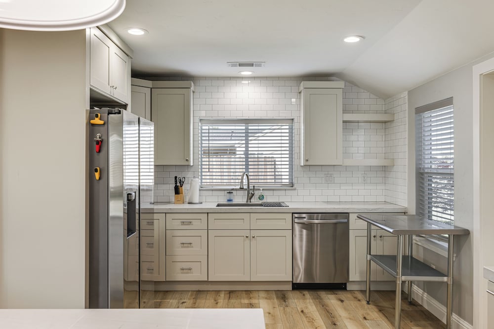 Quaint Hughson Vacation Rental, Walk to Downtown! - Property Image 25