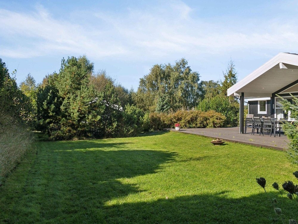 5 Star Holiday Home in Hojby