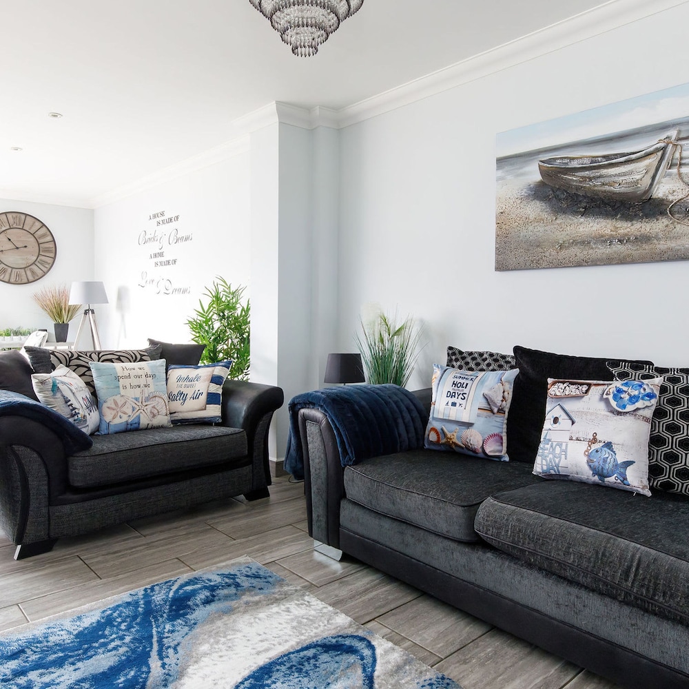 Coastal Charm Modern Seaside Retreat view 2